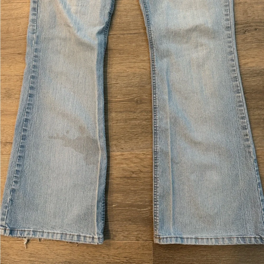 6/$25 Mudd Light Blue Flare Jeans - Picture 4 of 16